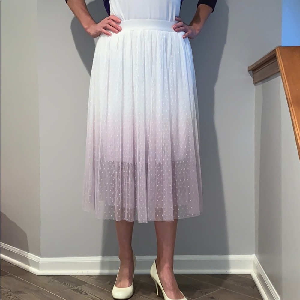 Easel Pleated ombré skirt- cream to dusty purple